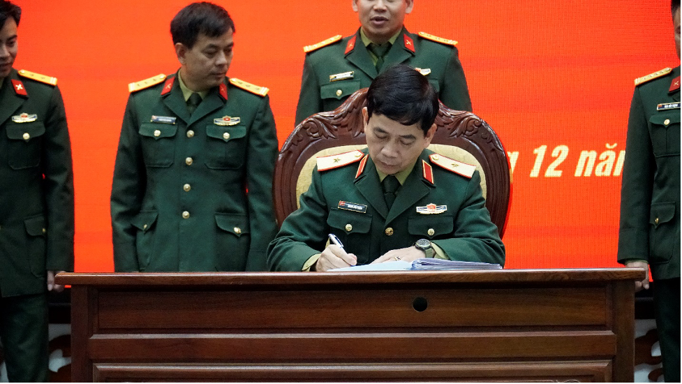 /UploadStore/admin/221230 C22 HN Tong ket nam/Picture15.png